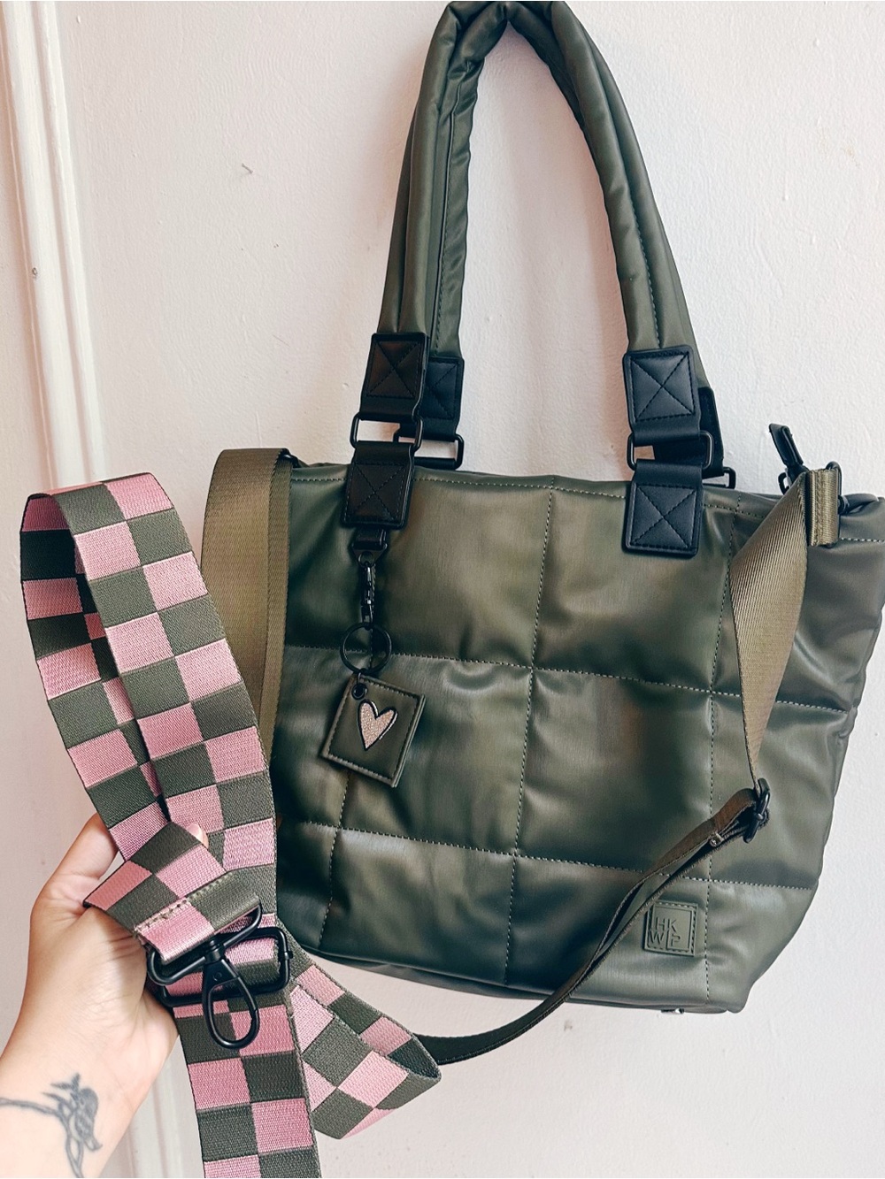 NEW IHKWIP Checkmate Quilted Tote with 2 Crossbody Straps Olive green checkered - Picture 13 of 13